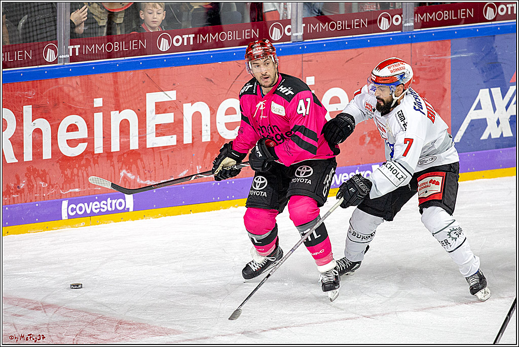 DEL; Koelner Haie - Schwenninger Wild Wings, 07.10.2018